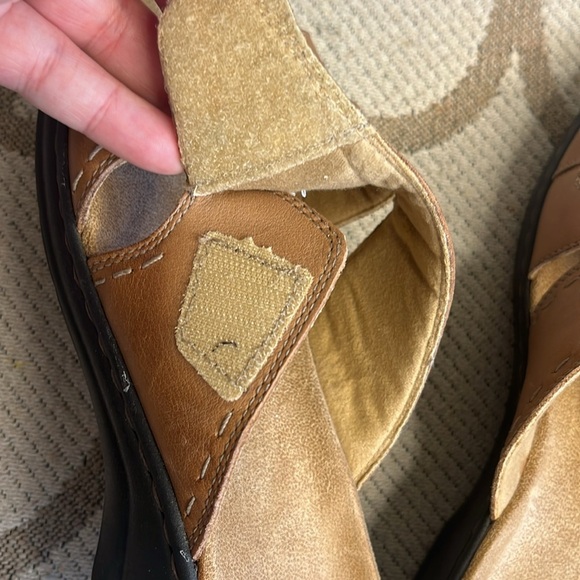 Clarks slip in adjustable straps Tan Leather Sandals - Picture 7 of 12